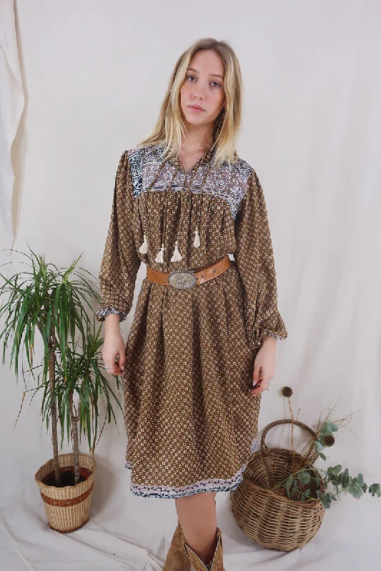 RESERVED FOR ANGELA Daphne Dress - Mocha Brown 60s Flower Power - Vintage Sari - Size S/M